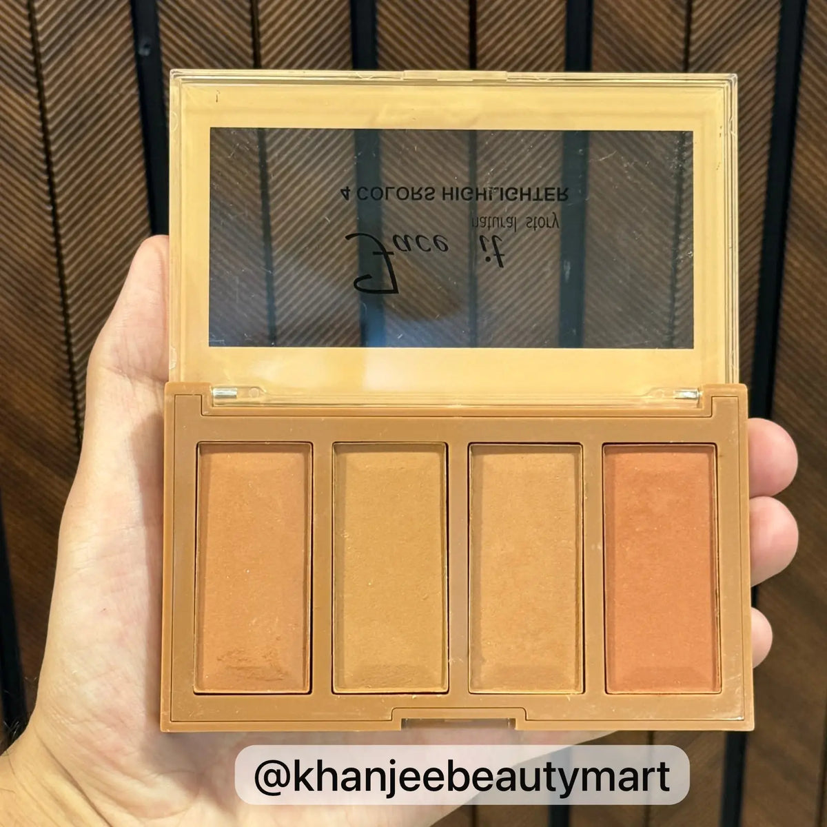 Face It Natural Story 4 Colors Highlighter Palette