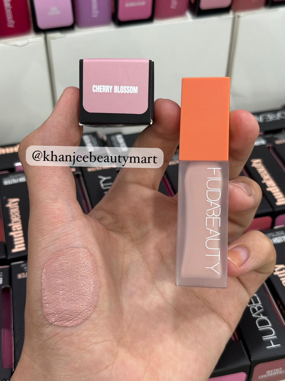 Huda Beauty Luminous Matte Concealer & Colour Corrector 4 Shades