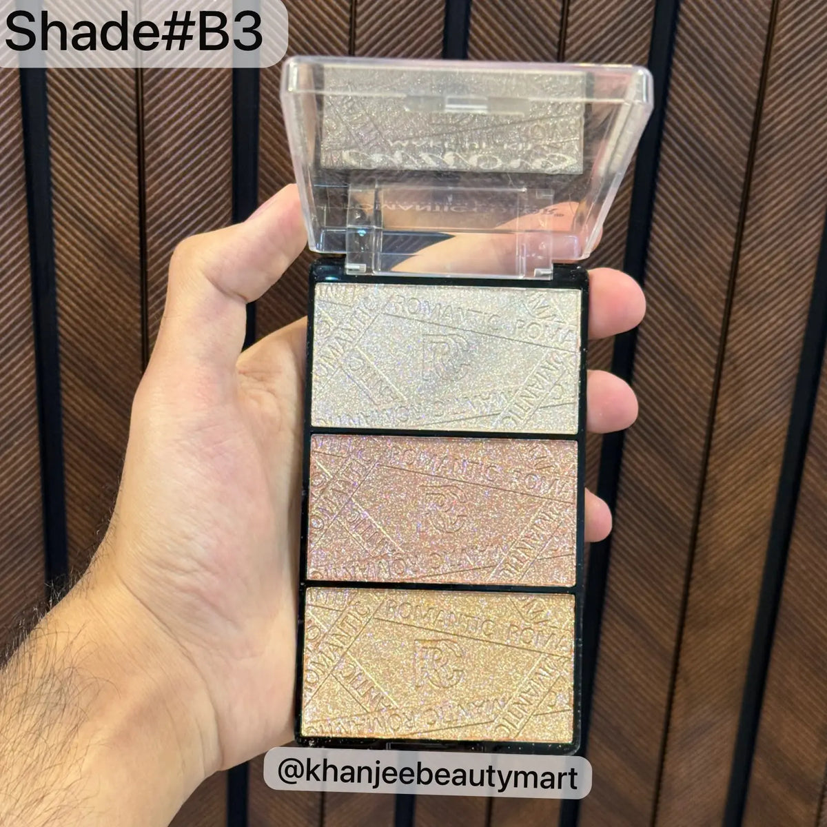ROMANTIC COLOR Curious Make Up Kit 3-Color Highlighter Palette