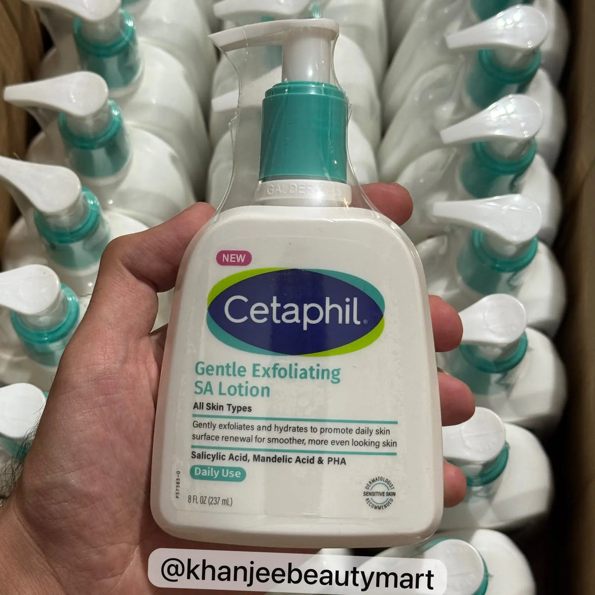 Cetaphil Gentle Exfoliating SA Lotion for All Skin Types (8 fl. oz. / 237 ml)
