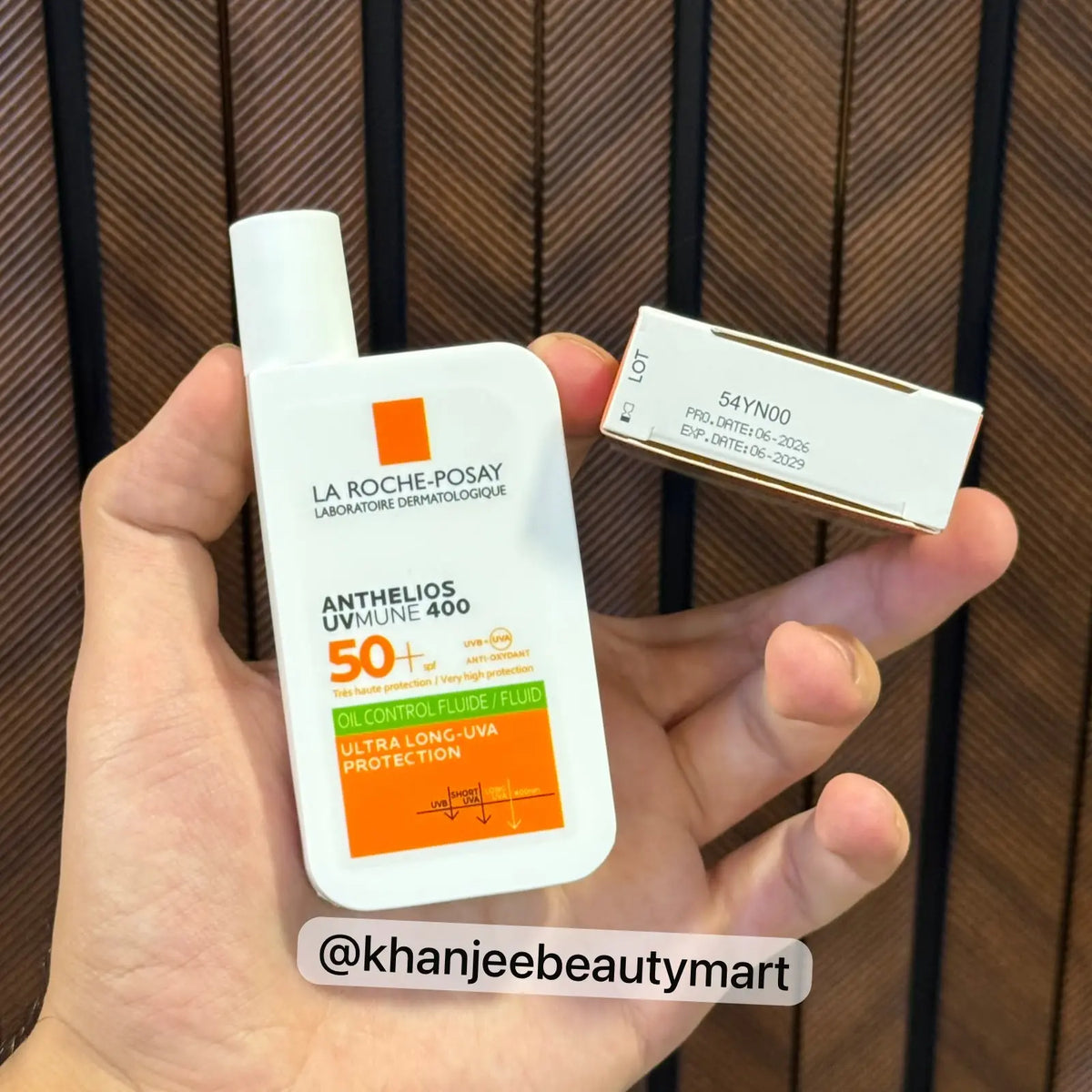 La Roche-Posay Anthelios UVMune 400 Oil Control Fluid SPF 50+