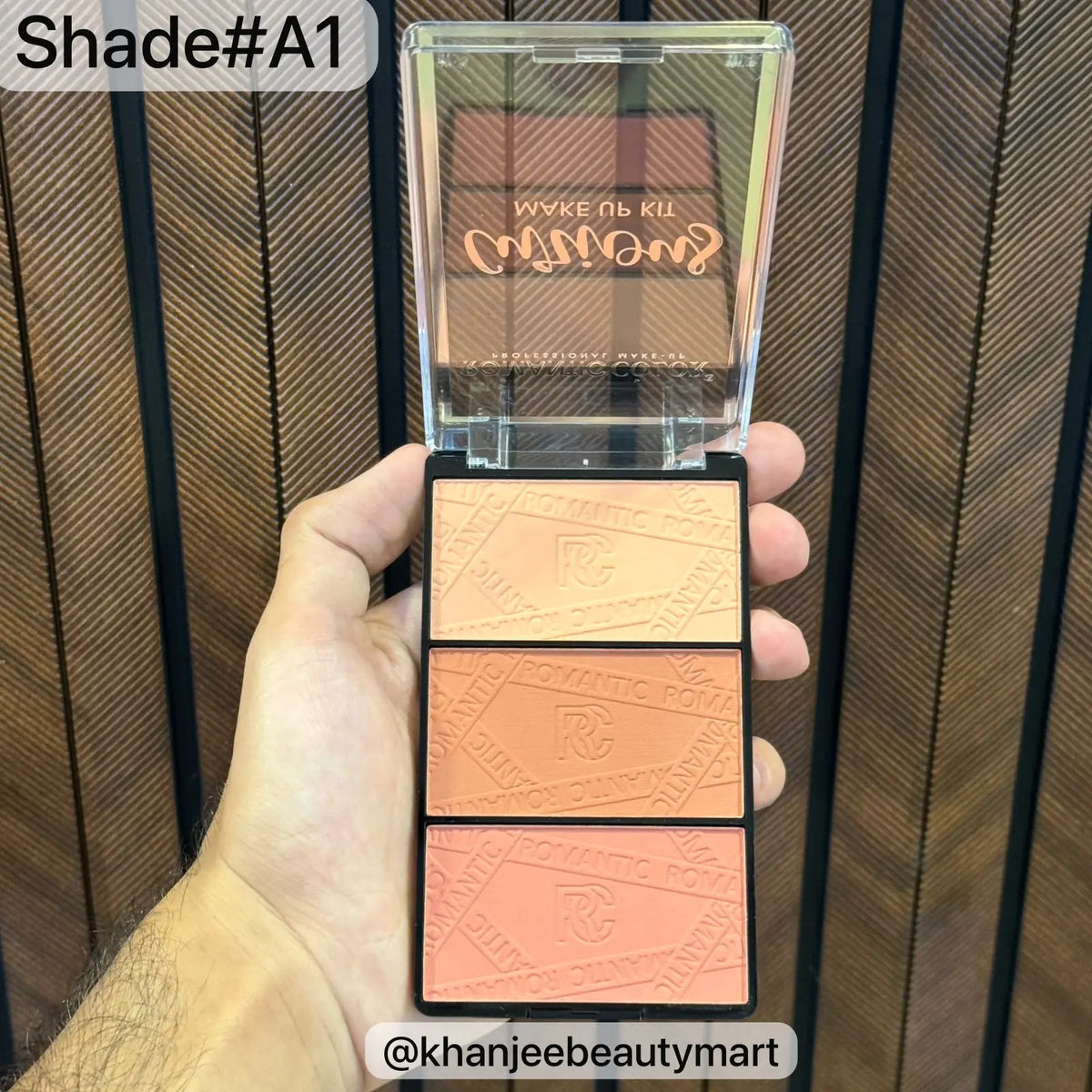 ROMANTIC COLOR Curious 3-Color Powder Blush & Face Palette Kit