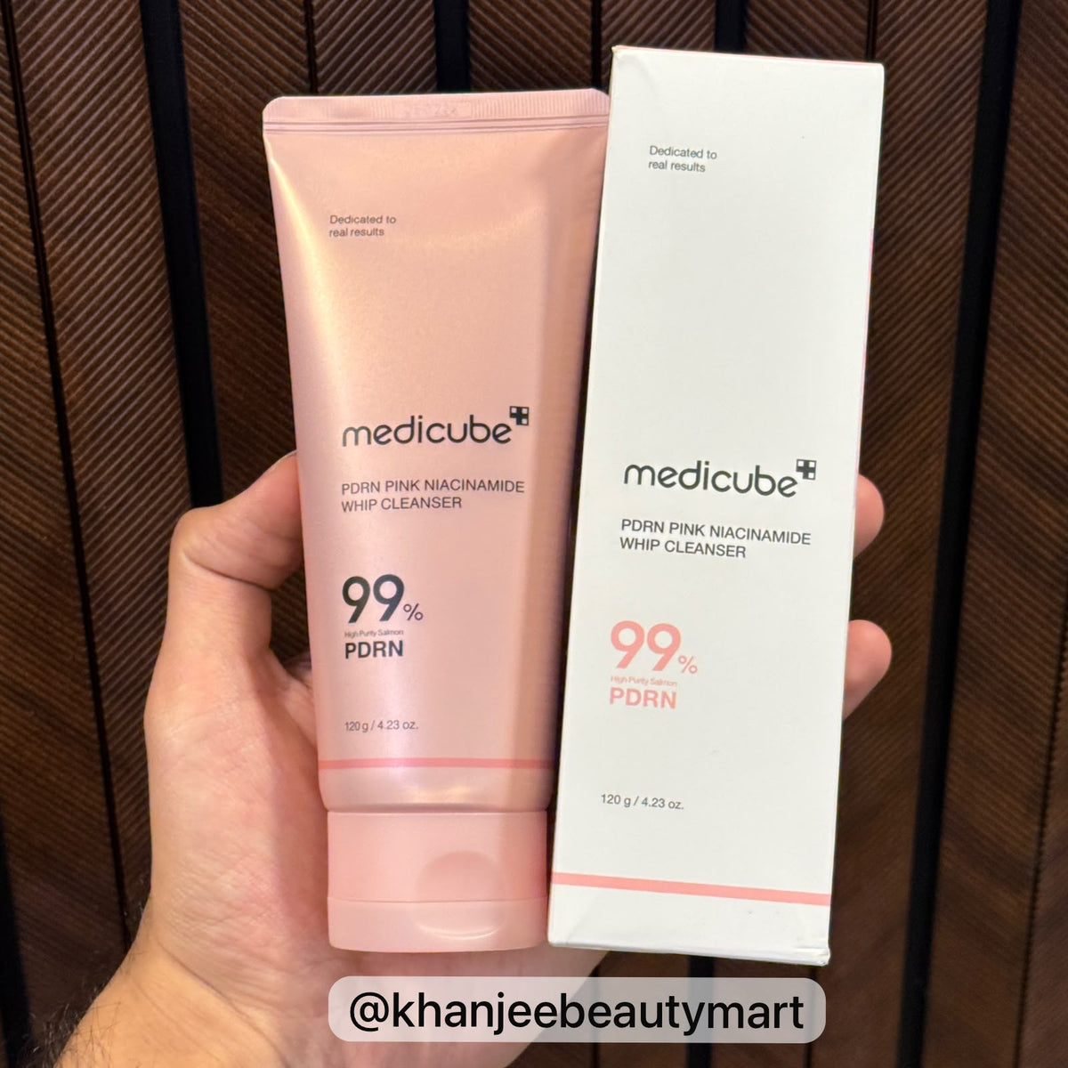 Medicube PDRN Pink Niacinamide Whip Cleanser – With 99% High Purity Salmon PDRN & Niacinamide – 120 g / 4.23 oz.