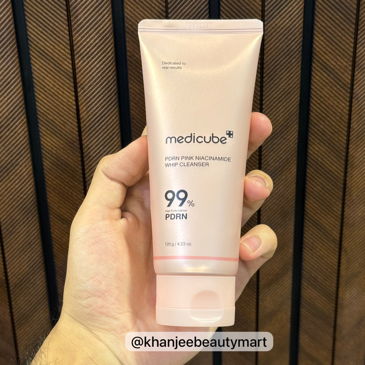 Medicube PDRN Pink Niacinamide Whip Cleanser – With 99% High Purity Salmon PDRN & Niacinamide – 120 g / 4.23 oz.