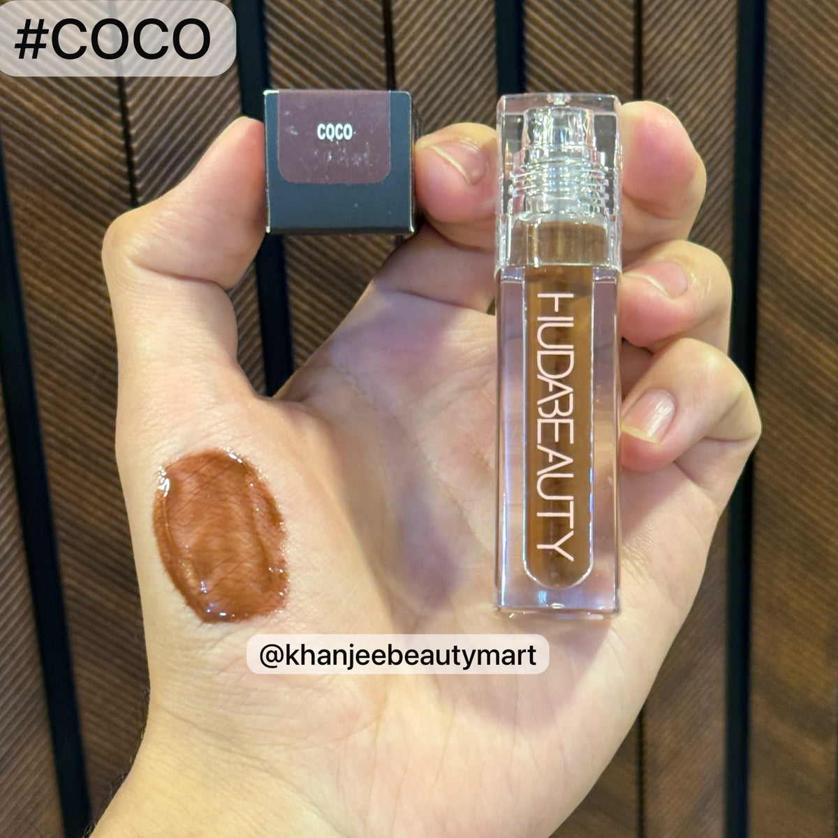 Huda Beauty FAUX FILLER Extra Shine Lip Gloss