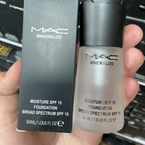 MAC COSMETICS MINERALIZE FOUNDATION 1.0 OZ NC15 MAC COSMETICS/MINERALIZE MOISTURE SPF 15 FOUNDATION (NC15) 1 OZ (30 ML)